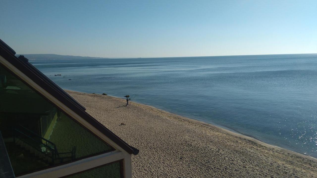 Hemingway Rooms In Happy Beach Várna Kültér fotó