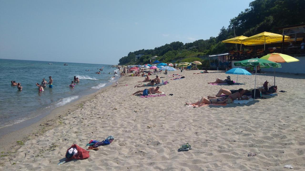Hemingway Rooms In Happy Beach Várna Kültér fotó