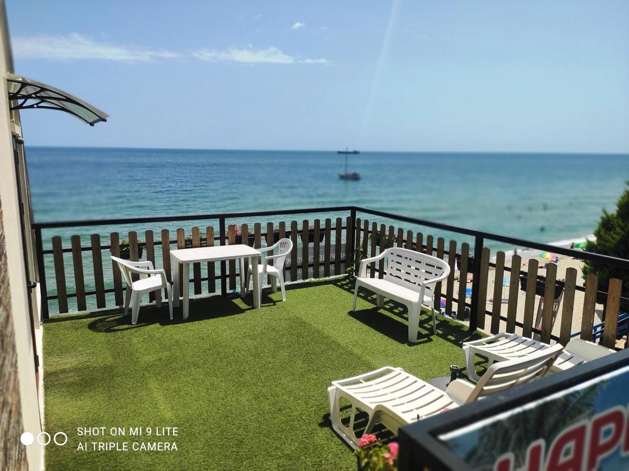 Hemingway Rooms In Happy Beach Várna Kültér fotó