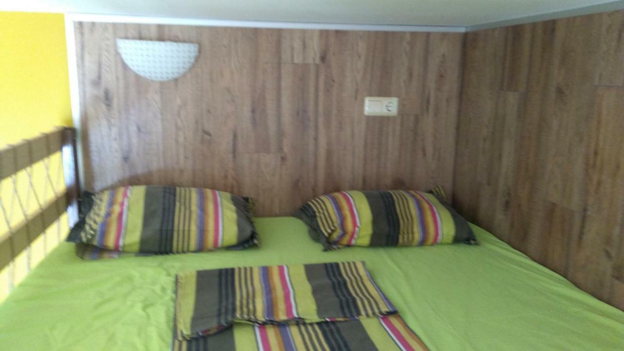 Hemingway Rooms In Happy Beach Várna Kültér fotó